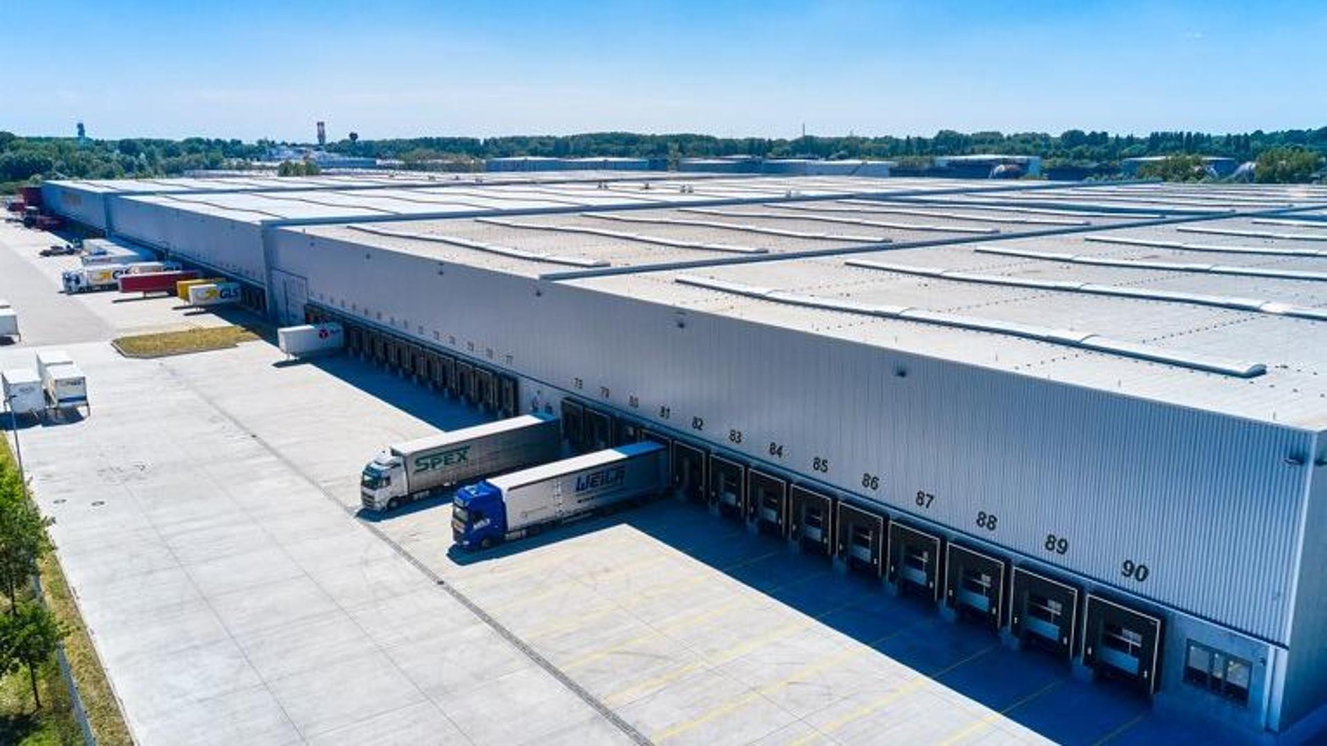 alwitra EVALON dual schützt Logistikzentrum